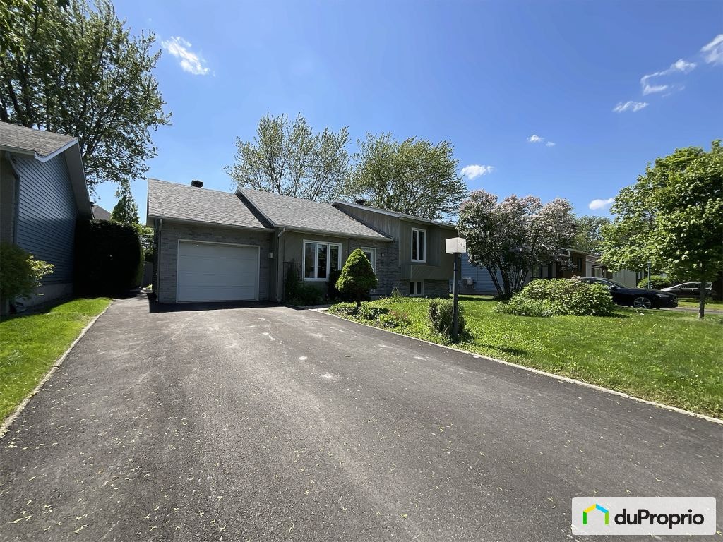 $595,000 - Bungalow for sale in St-Jean-sur-Richelieu (St-Luc) — photo 1