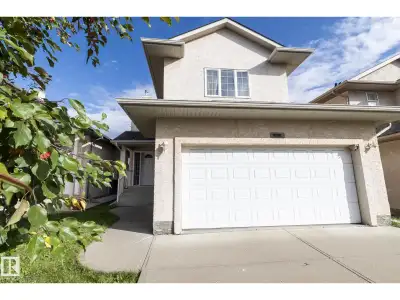 5 Bedroom, 4 Bathroom, 2 Storey with Finished Basement Backing on a Green Space. Step into An Open F...