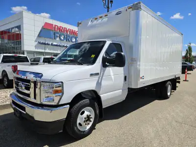 2023 Ford E-Series Cutaway E-450 DRW,7.3L V8 Gas, 16ft CUBE, Rear Pull Out Loading Ramp DRIVING FORC...