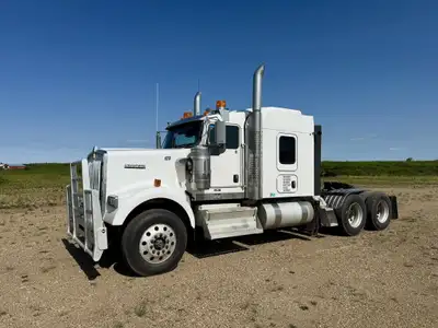 2021 Kenworth W900B 6x4 truck tractor, 420655 km showing, 8949 hours showing, Paccar diesel engine,...