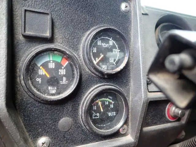 2001 Mack RB688S in Heavy Trucks in Longueuil / South Shore - Image 15