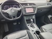 Rare 7-passenger Highline, AWD 4-Motion, leather interior, heated seats, Giant power panoramic sunro... (image 4)