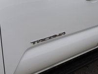 2018 Toyota Tacoma TRD Sport Sporty styling, legendary reliability, and proven off-road capability c... (image 9)