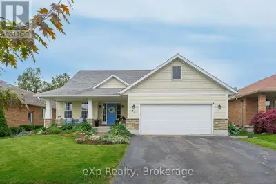 There's something quietly magnetic about this custom Keating-built home in Elora--artistic, calming,...