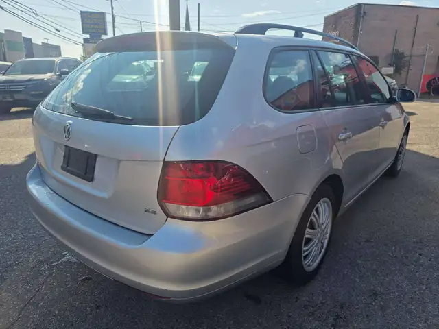 2010 Volkswagen Golf Trendline568795650348165126