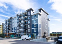 OPEN HOUSE EVENT: Friday, December 12th from 3pm - 6pm Saturday, December 13th from 11am - 3pm Keswi... (image 3)