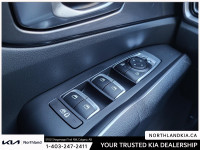 2024 Kia Sorento LX Odometer is 32206 kilometers below market average! Ready for anything, from the... (image 7)