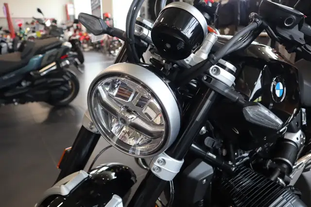 2024 BMW R 12 in Street, Cruisers & Choppers in Edmonton - Image 7
