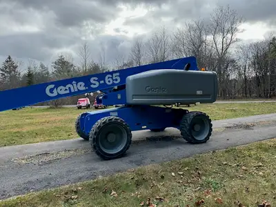 S65 foot Straight Stick Boom Similar to Skyjack 66T, Snorkel 660SJ and JLG 660SJ ask about backhoes...