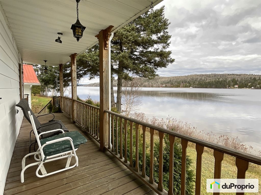 $525,000 - Bungalow for sale in St-Felix-D'Otis — photo 1
