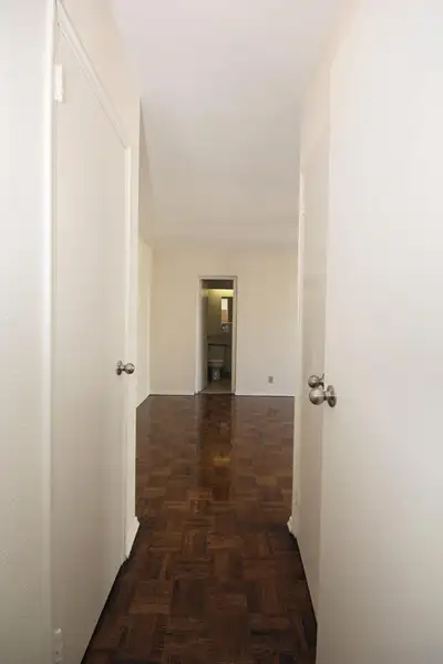 3 Bedroom 2 level Penthouse @ Yonge & Davisville, View more