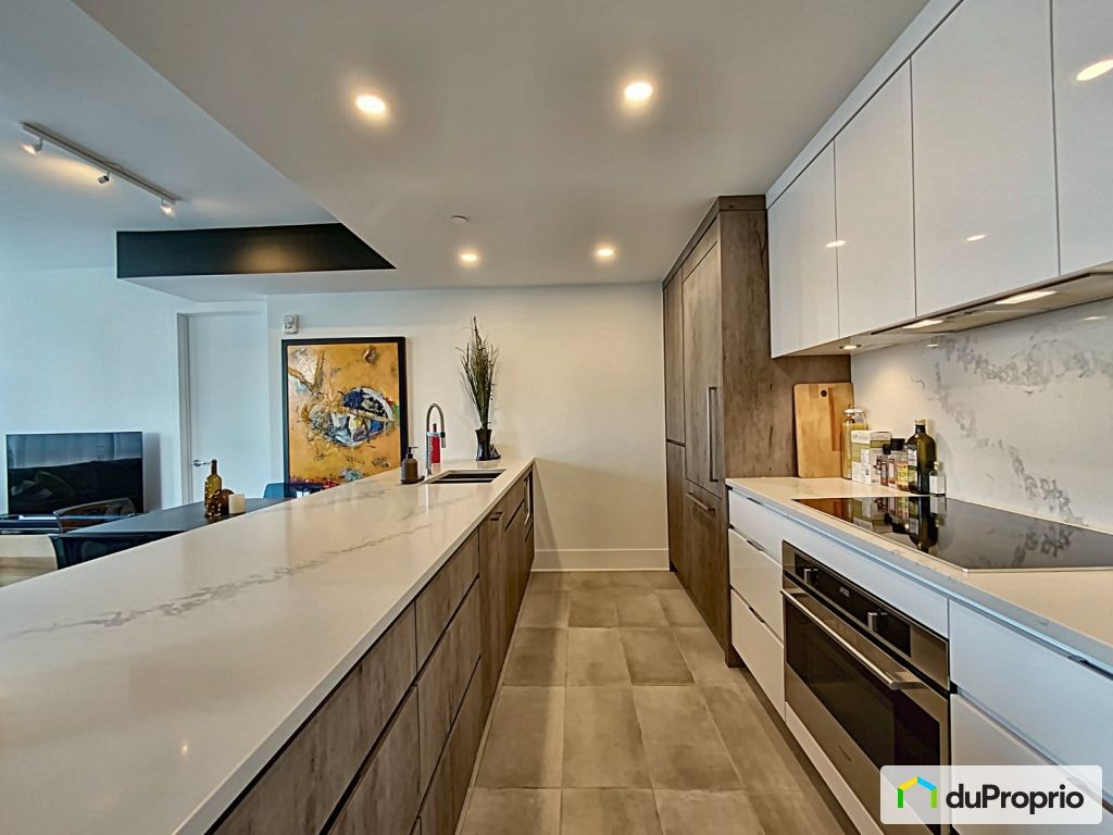 $869,000 - Condominium in Ville-Marie (downtown, old Mtl) — photo 2