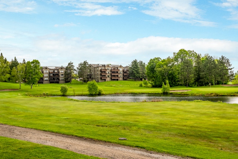 renovated end unit Summit Lodge condo at Deerhurst Condos