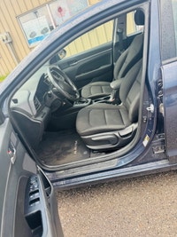 2020 Hyundai Elantra Limited Year: 2020 Make: Hyundai Model: Elantra Mileage: 103,101 KM Transmissio... (image 3)
