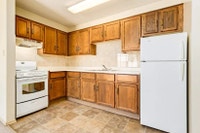 Amenities: Heat & Water Included • Affordable Parking • Close to UofA Suite & Building: One-bedroom... (image 5)