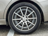 Intercooled Turbo Gas/Electric I-4 engine - All-wheel drive for Canadian conditions - Panoramic sunr... (image 7)