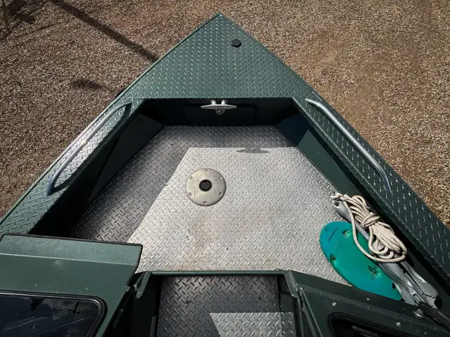 2015 KingFisher 2175 Torrent in Powerboats & Motorboats in Edmonton - Image 9