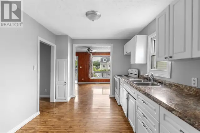 561 Wellington ST W Sault Ste. Marie, Ontario in Houses for Sale in Sault Ste. Marie - Image 11