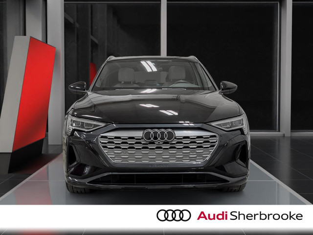 2024 Audi Q8 e-tron dans Autos et camions  à Sherbrooke - Image 2