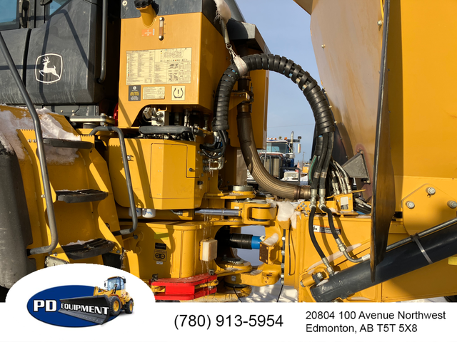 2019 John Deere 410E Articulated Dump Truck in Heavy Trucks in St. Albert - Image 6