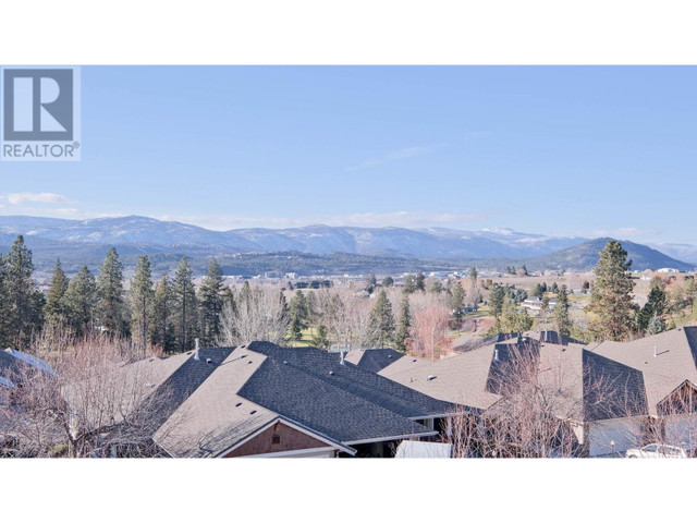 3516 Camelback Drive Kelowna, British Columbia in Condos for Sale in Penticton - Image 2