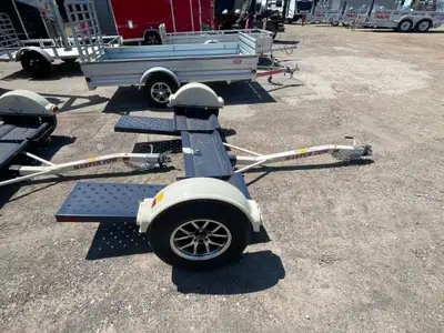 MASTER TOW- TOW DOLLY WITH ELECTRIC BRAKES The Master Tow 80THD Tow Dolly is a dependable solution f...