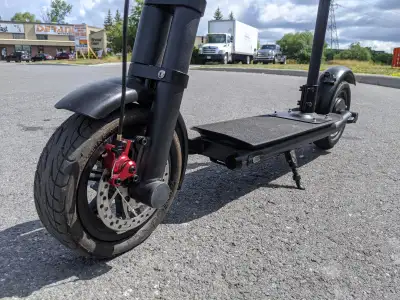 Ecolo-Cycle Lithium Electric Kick Scooter at Derand Motorsport!, View more