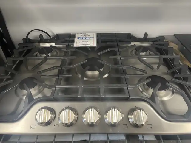 GAS RANGES & COOKTOPS! - Stainless or White - *In Stock* in Stoves, Ovens & Ranges in Dartmouth - Image 7