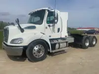 2016 Freightliner M2-112 Day Cab Tractor, 10 Spd Manual