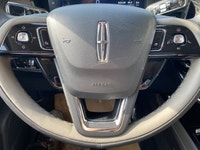 This Executive Driven Lincoln has been carefully driven by one of our employees or as a courtesy ser... (image 7)