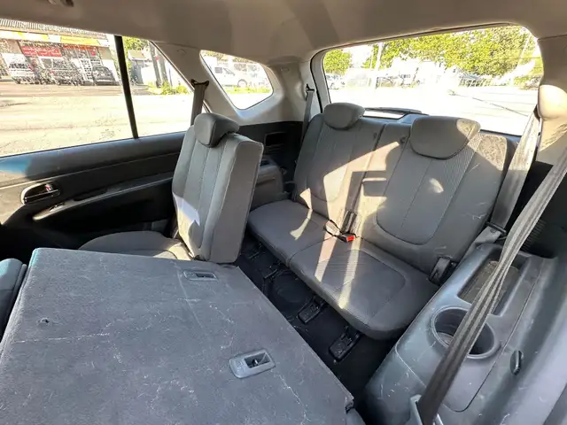 2011 Kia Rondo EX in Cars & Trucks in St. Catharines - Image 13