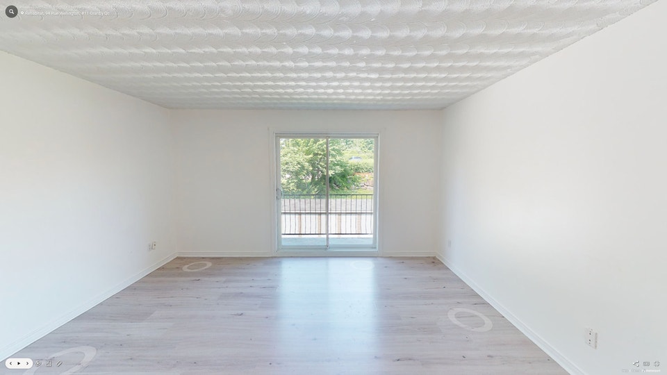 94 Rue Wellington - Two-Bedroom (4.5) Apartment for Rent 4