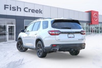 Elevate your family's journeys with a vehicle that combines sophisticated style with unparalleled co... (image 3)