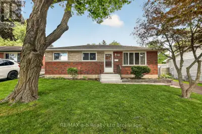 WELCOME to this well maintained bungalow located on a quiet, family friendly street in desirable sou...