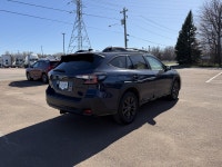 Sunroof, Power Liftgate, Wireless Charging, Climate Control, Heated Seats! Versatility, comfort, sty... (image 4)
