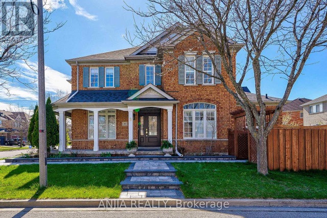 8 AYLESBURY GATE Markham, Ontario in Houses for Sale in Markham / York Region