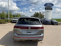 360 Camera, Navigation, Sunroof, Leather Seats, Premium Audio! This 2024 Volkswagen Atlas is for sal... (image 3)