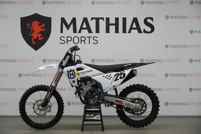 2025 HUSQVARNA FC 250 DEMO in Dirt Bikes & Motocross in Longueuil / South Shore - Image 6