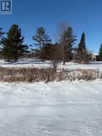 Looking for a place in a rural setting? This mobile home on almost 2 acres with over 200 feet of fro...