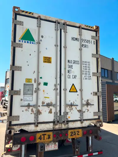 FOR SALE: Alberta Non-working 40' Reefer Containers – Rugged, Reliable, and Ready for Reuse! ❄️ CALL...