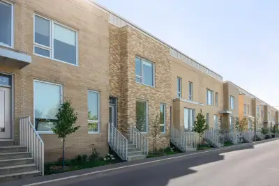 Maison de ville a louer-Townhouse for rent LaSalle MTL-Univert, View more