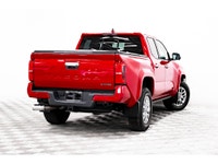 TOYOTA TACOMA DOUBLE CAB 5 LIMITED HYBRID 2025 Tonneau cover OEM & Hitch OEM valeur de 3 200 $ Group... (image 6)