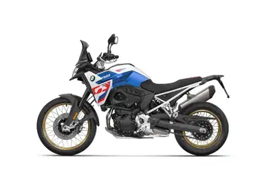 2026 BMW F900GS Come and meet our experts at Gabriel BMW Moto / Moto International, your dealer in M...