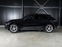 Porsche Macan 2022 certifié Porsche Approved, offert par le Centre Porsche Québec. Fini en Noir Inte... (image 1)