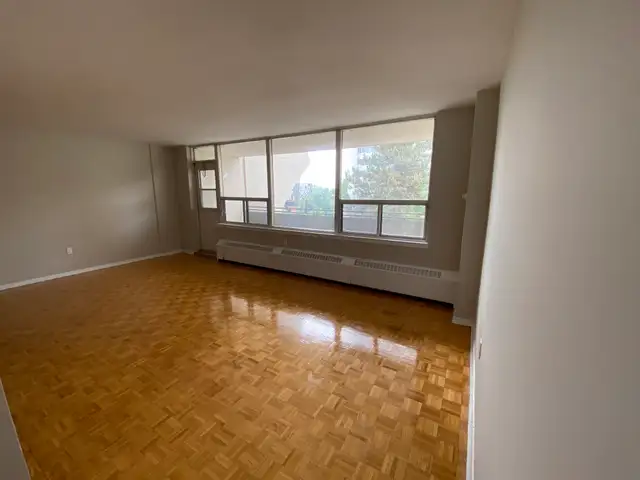 2 BEDROOM APARTMENT FOR RENT in Long Term Rentals in City of Toronto - Image 3