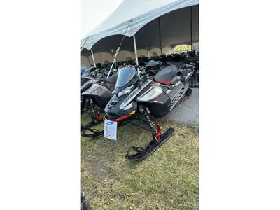 Ski-Doo RENEGADE X-RS 900R w/SMART-SHOX 2023 SPECIAL PRICING !!!! UNIT SOLD AS-IS. Unit clean and re...