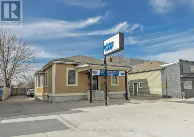 Free standing renovated building on the gateway to London. Zoned BDC (4) very flexible multi uses. P...