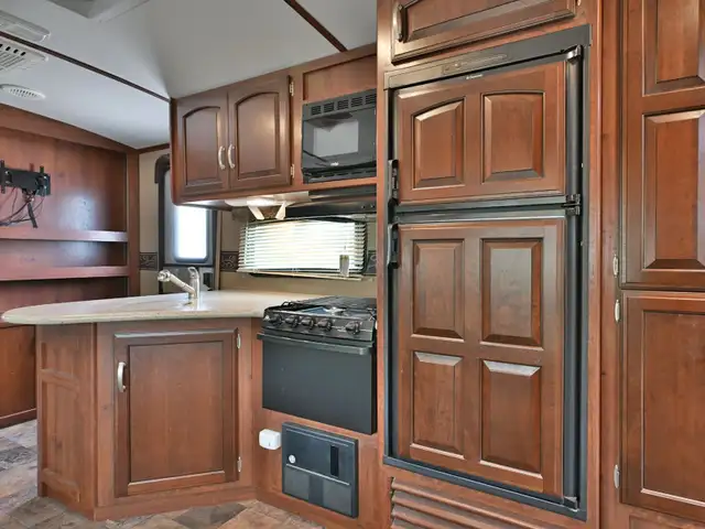 2014 Outback 300RB in Travel Trailers & Campers in St. Albert - Image 15