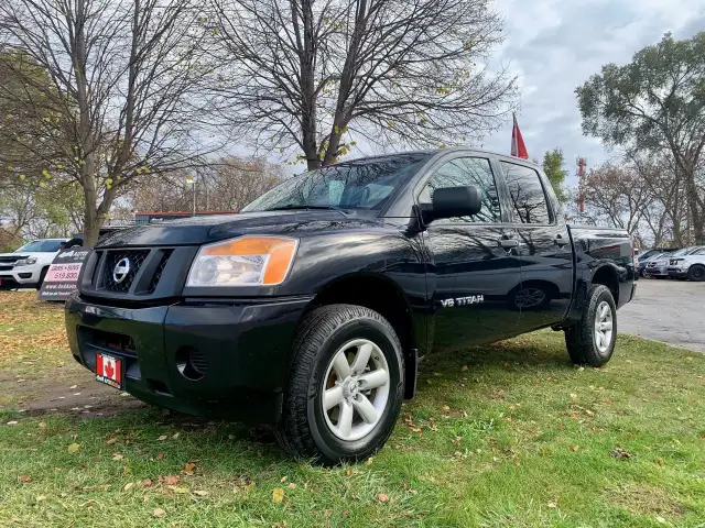 2015 NISSAN TITAN CREW 4X4 1 OWNER CERTIFIED in Cars & Trucks in Guelph - Image 24