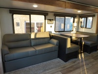 OFF SEASON CLEAR OUT SALE ON NOW, WHOLESALE PRICING DIRECT TO CUSTOMER ON ALL RVS. DO NOT HESITATE T... (image 9)